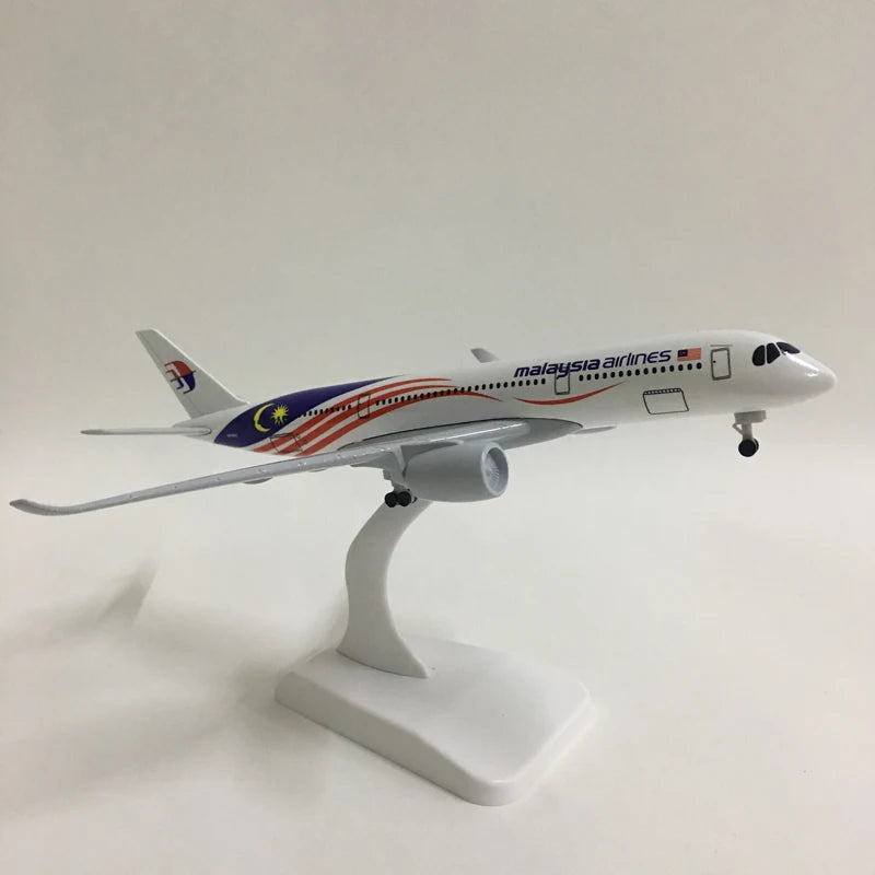 JASON TUTU 20CM Malaysia Airlines Airbus A350 Aircraft Model Planel Airplane Metal Diecast Planes Collect Gifts
