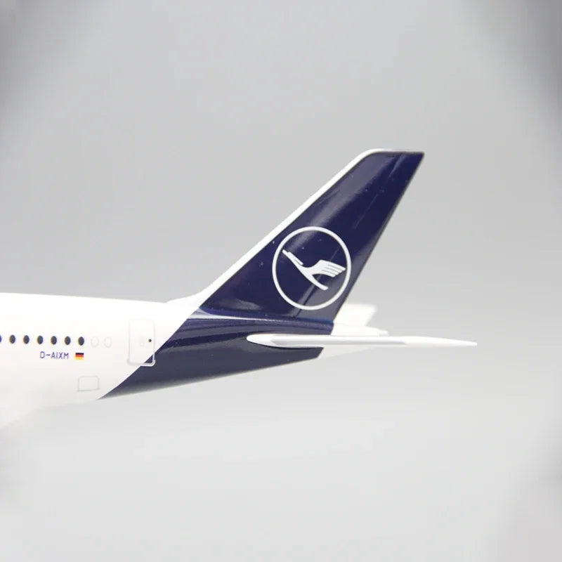 New 1/200 Scale A350-900 Lufthansa Airline Aircraft Plastic ABS Assembly Plane Model Airplanes Toy Collection Display Gifts Fans