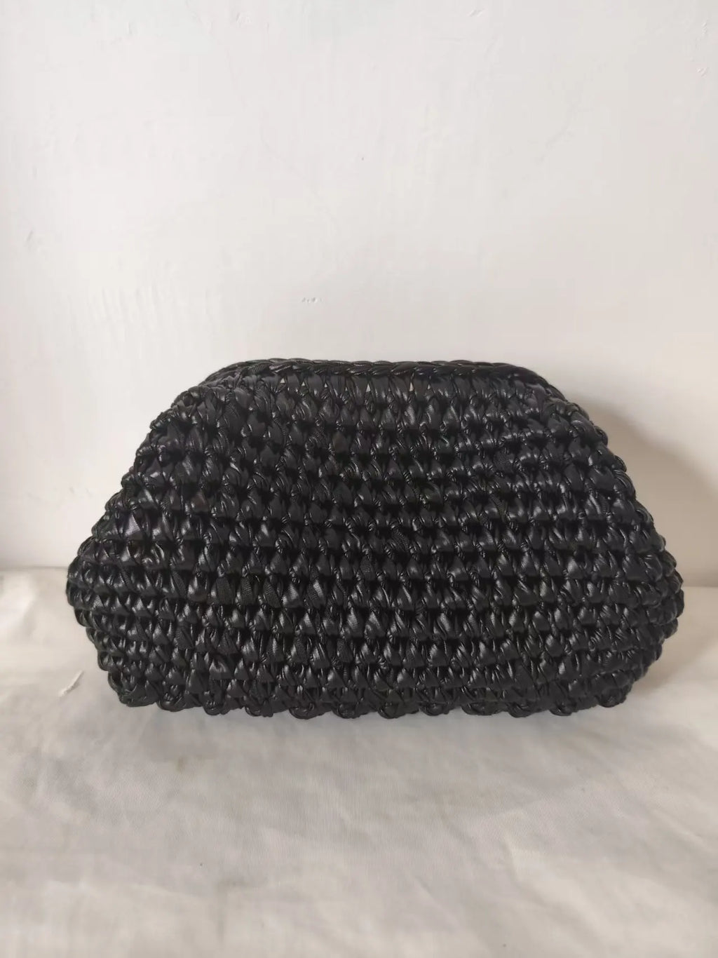 Yiwu Yingzi Premium Glossy Leather Hand-Crocheted Bag, Elegant Versatile Black Woven Clutch Bag, Commuter Underarm Bag