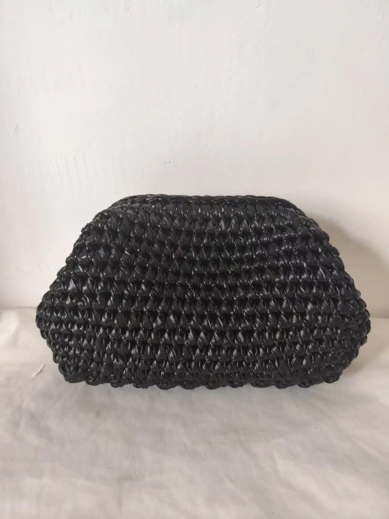 Yiwu Yingzi Premium Glossy Leather Hand-Crocheted Bag, Elegant Versatile Black Woven Clutch Bag, Commuter Underarm Bag