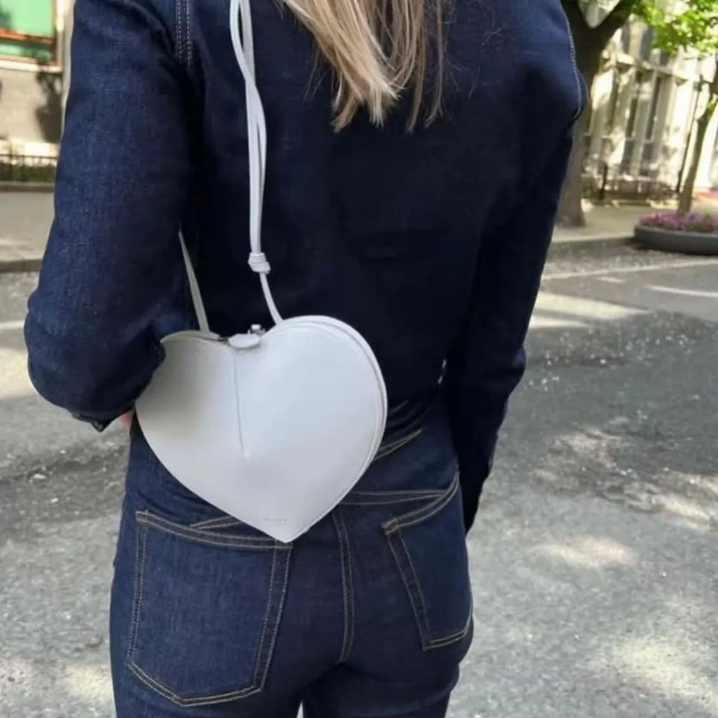 2026 High-End Love Bag, Fashionable Peach Heart Box Bag, Niche Design, Stylish Bag, Textured Single Shoulder Crossbody Bag