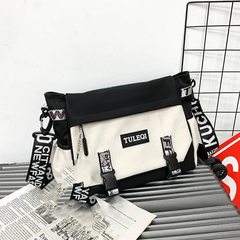 Men's Messenger Bag Japanese Fashion Large Capacity Handbags Shoulder Bag Casual Student Canvas Bag Nylon Tooling Crossbody Bags