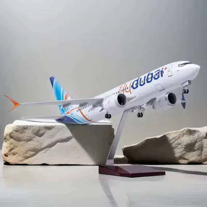 1/85 Scale Airplane B737 MAX Aircraft Fly Dubai Airways Middle East With Light Diecast Resin Plane Model Toy Collection