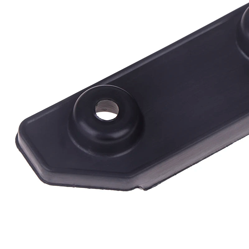 1 PCS 500cc Motorcycle Chain Slider Guide Rubber Buffer Pad Guide For Motorcycle TRK502 TRK502X / TRK 502 502X