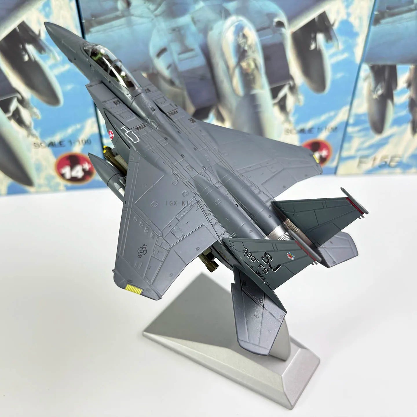 1:100 Scale US Army F15 F-15E F15E Strike Eagle Fighter Bomber Alloy Fighter Metal Airplane Plane Aircraft Model Ornament