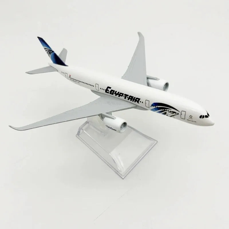 16CM Diecast Scale Egyptian Airways A350 Aircraft Simulation Alloy Finished Souvenir Collection Toy Gift Static Ornament