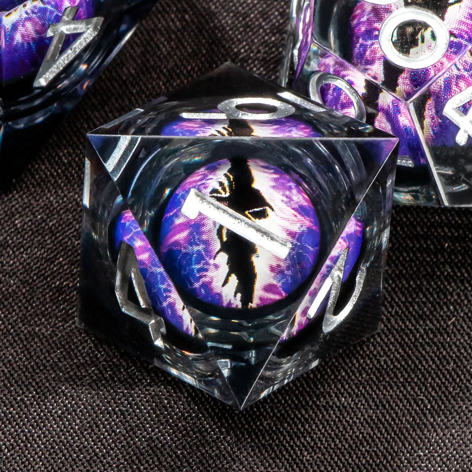 DND Liquid Core Dice Set D&D, Sharp Edge Resin Dungeon and Dragon Dice, Role Playing RPG D and D Dice D20 D12 D10 D8 D6 D4