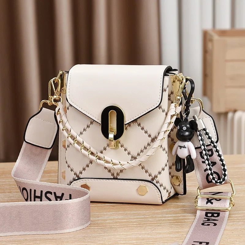 Korean Version of Simple and Fashionable Small Square Bag Fashionable Versatile Shoulder Messenger Bag Trendy Mini Mobile Phone