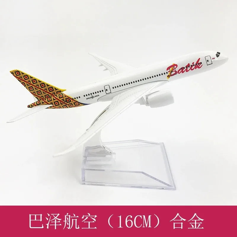 16CM 1:400 Indonesia Batik Air B787 Airplane Model with Base Alloy Metal Aircraft Toy Plane Collectible Souvenir Display Model