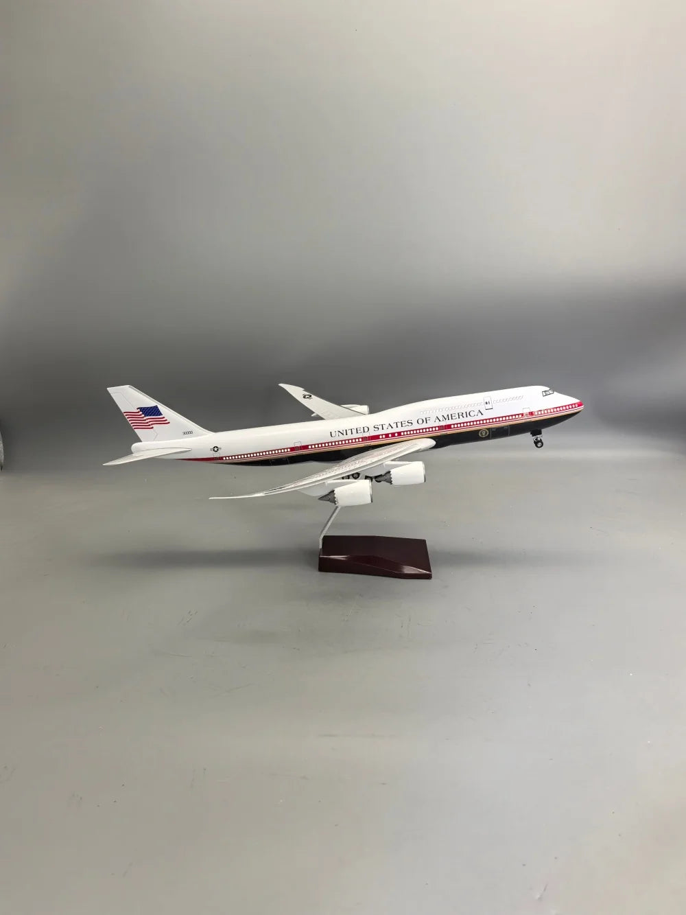 1/150 Scale 47cm United States Air Force B747 Resin Airplane Model Kit Diecast Aircraft With Stable Base Aviation Fun Souvenir