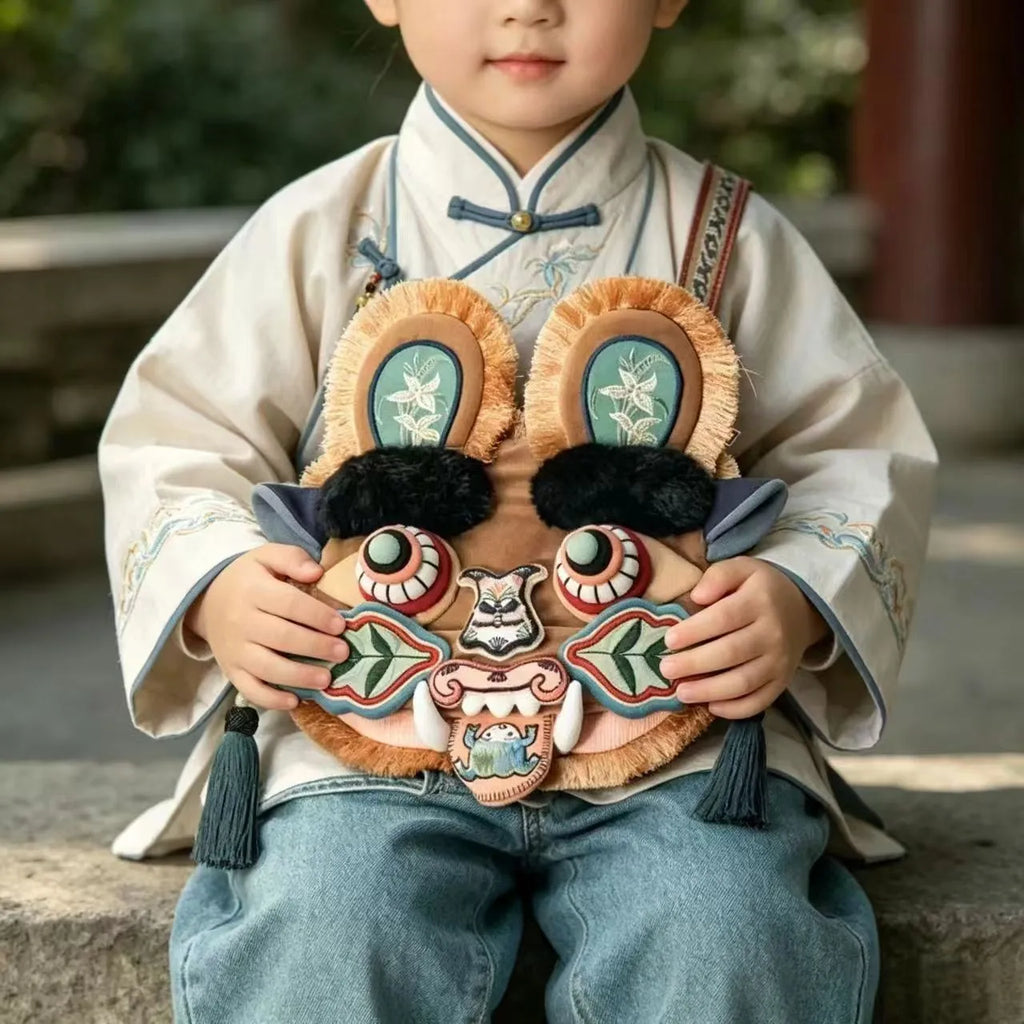 Chinese Folk 3D Tiger Head Crossbody Bag Plush Splicing Embroidered Shoulder Purse Tassel Decor National Trend Handbag for Hanfu