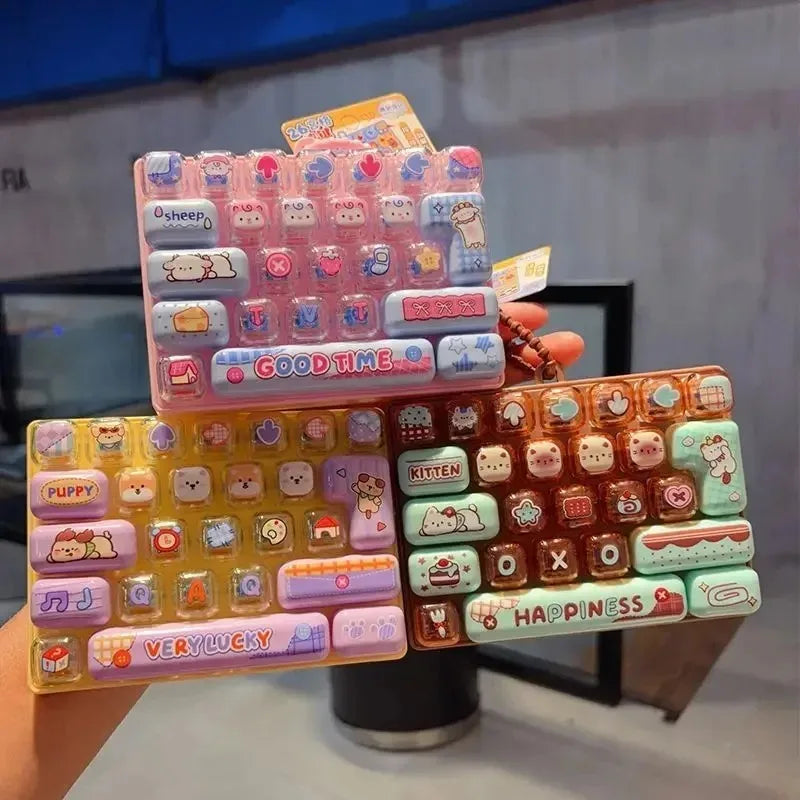 In Stock 26Grid //Keycap Clicker Anti Stress Fidget Keyboard Keychain Decompression Button Cartoon Party Favor Gift 26구 키캡 키링