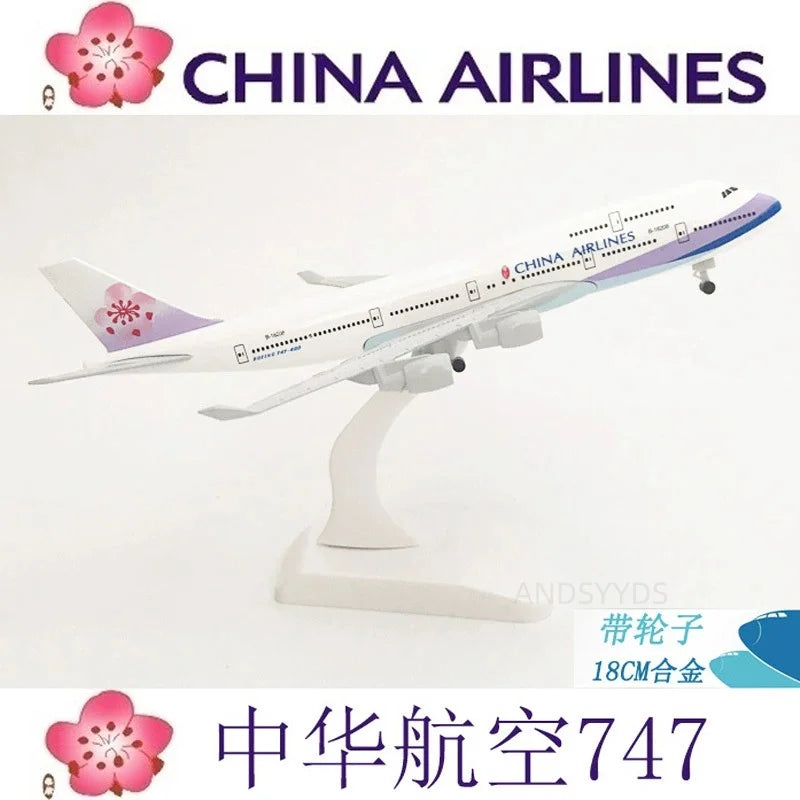 Display 747 Simulation Civil Airways 1:400 20CM Scale B747 China Airways Toys Model Alloy Static Model Aviation Collection