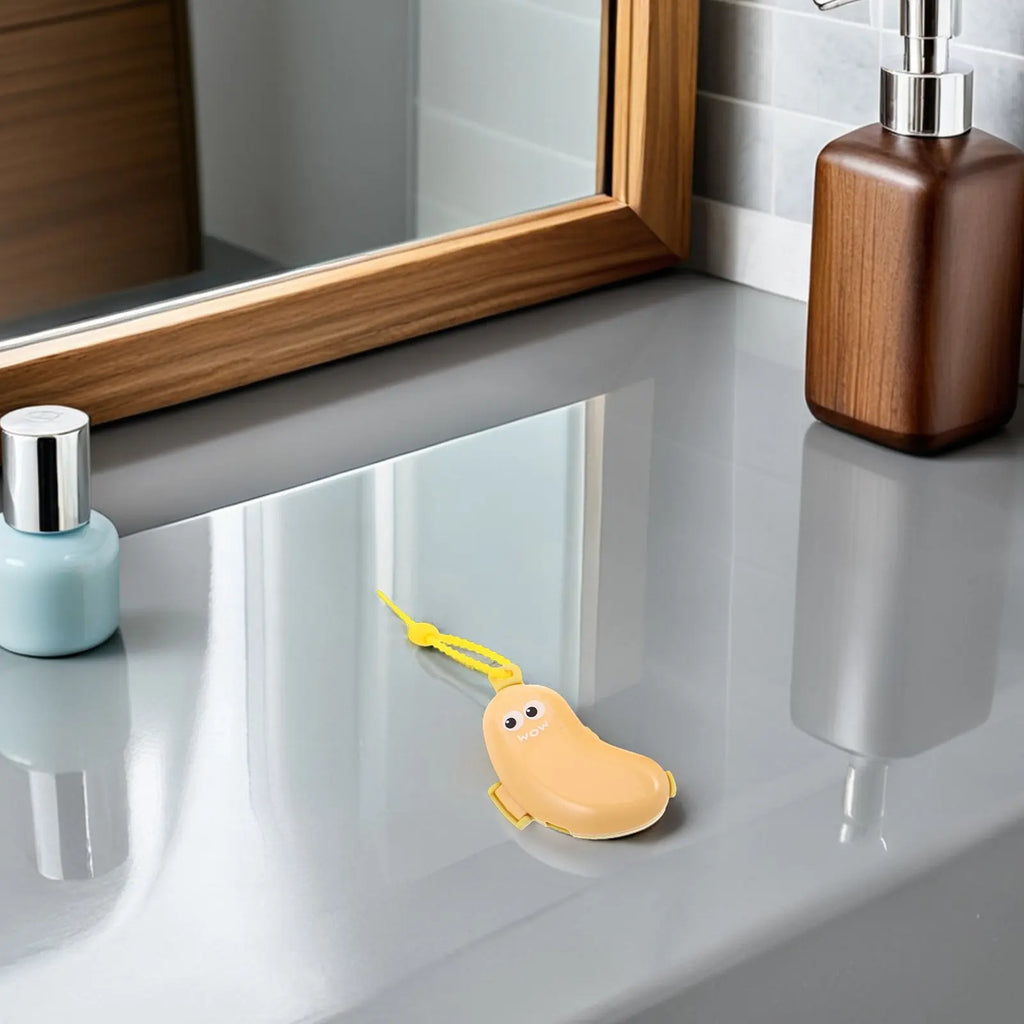 4Pcs Banana Toothbrush Head Protector Caps Soft Flexible Covers for Travel Oral Care Easy Identification Family Use Dust Debris