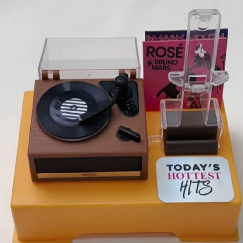 ZURU Mini Brands Really Works Series 1 Mini Vinyl Playset, Functional Mini Record Player That Plays Real Music Toy Gift