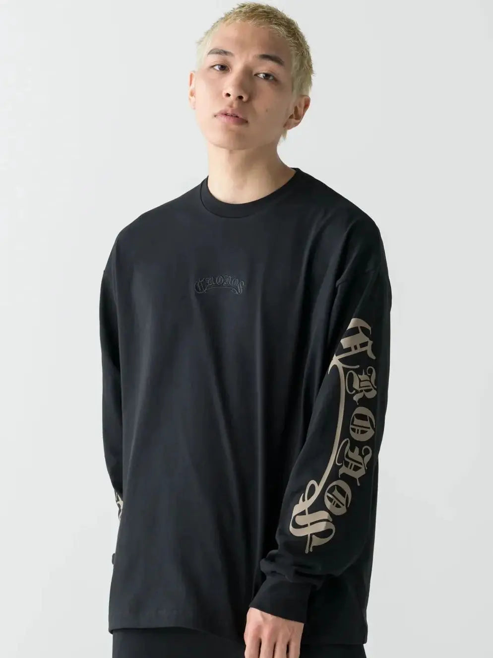 CRONOS Men's Oversized Long Sleeve T-Shirt Gothic Script Print Streetwear Tee Casual Hip Hop Fashion Gym Fitness Workout Tops