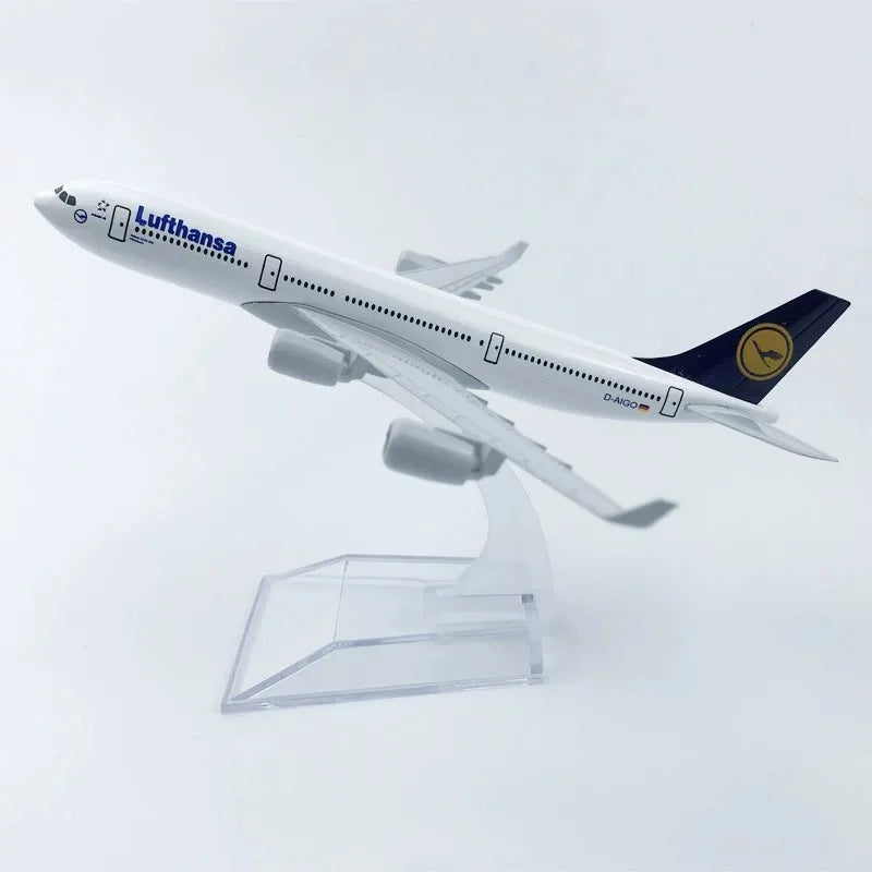 16cm 1:400 Scale Lufthansa A340 Aircraft Model Airline Collectible Miniatures Alloy Airplane Diecast Model Toys For Gift