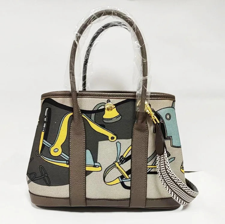 Classic Luxury Everyday Designer Diaper Bag Women Fashionable Leather Tote Large Capacity Elegant Crossbody Handbag Versatile