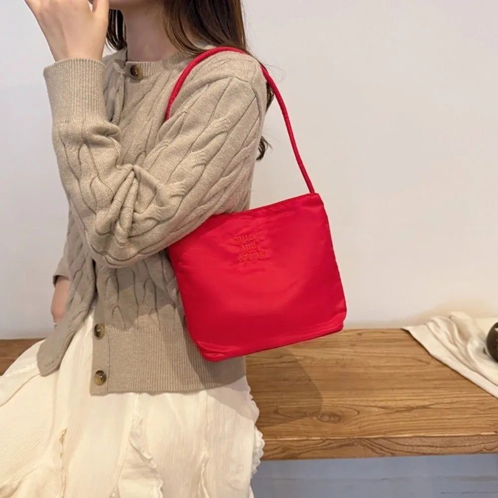 Fashion Oxford Shoulder Bag Embroidered Letters Large Capacity Underarm Handbag Waterproof Commuting Casual Purse Women