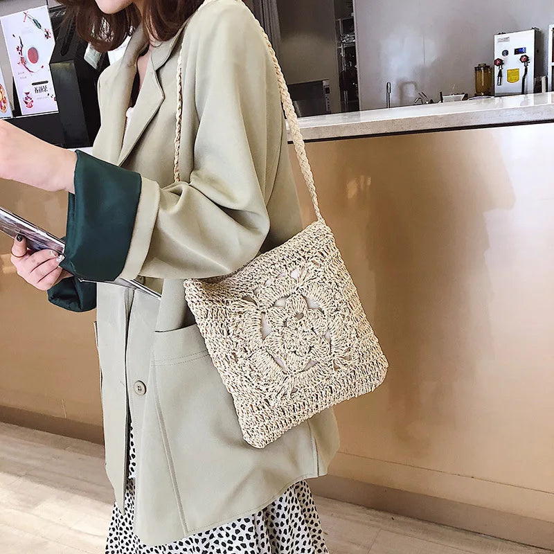 Summer Hollow Straw Shoulder Bags Women Handmade Crossbody Bag Travel Beach Bag Small Messenger Bag Clutch Outing Ladies Handbag