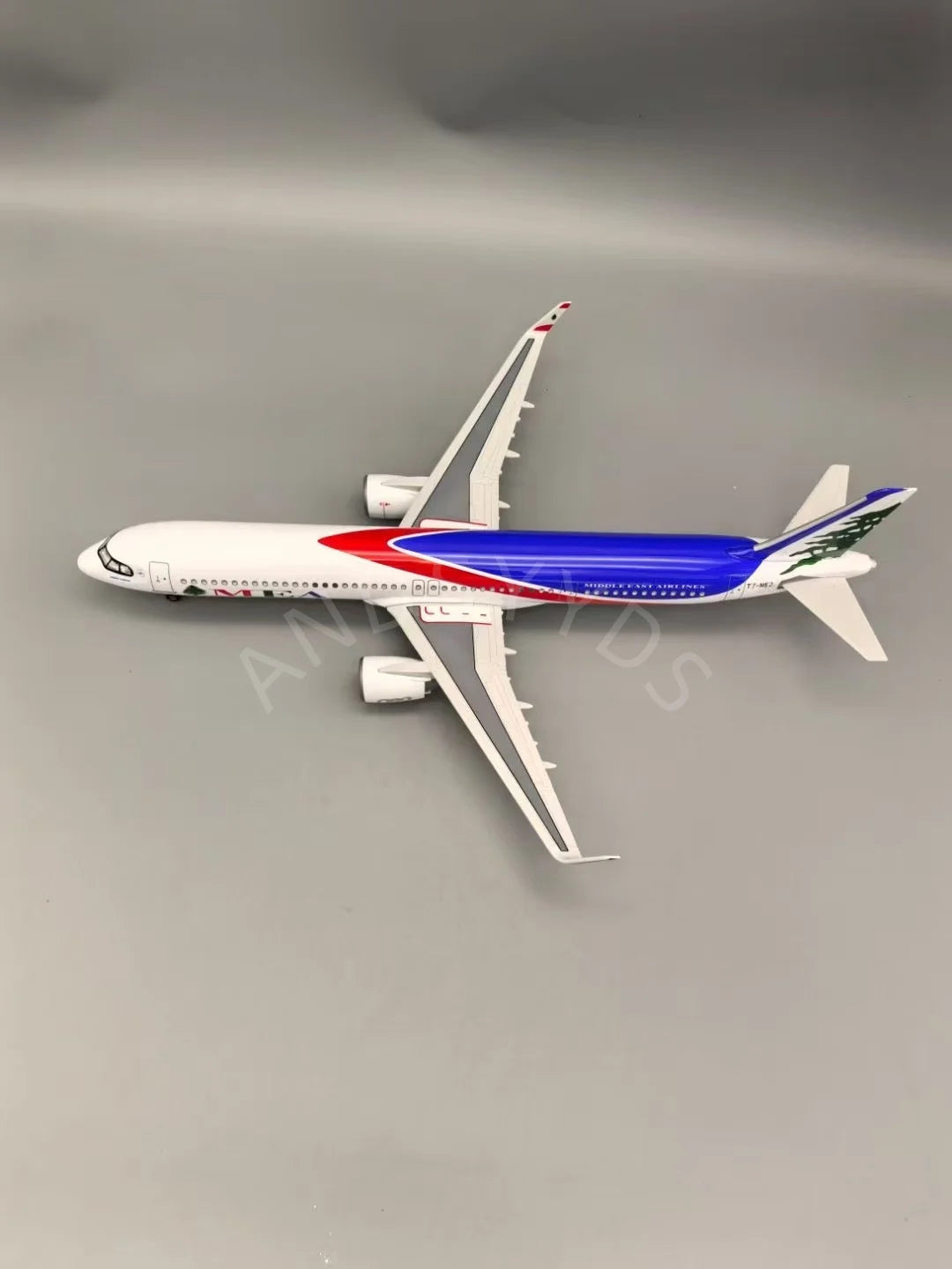 1/100 scale aircraft A321 Air MEA Middle East Airlines 44cm Diecast Toy plane Model T7-ME2 With Stand Collectible AirPlane Gift