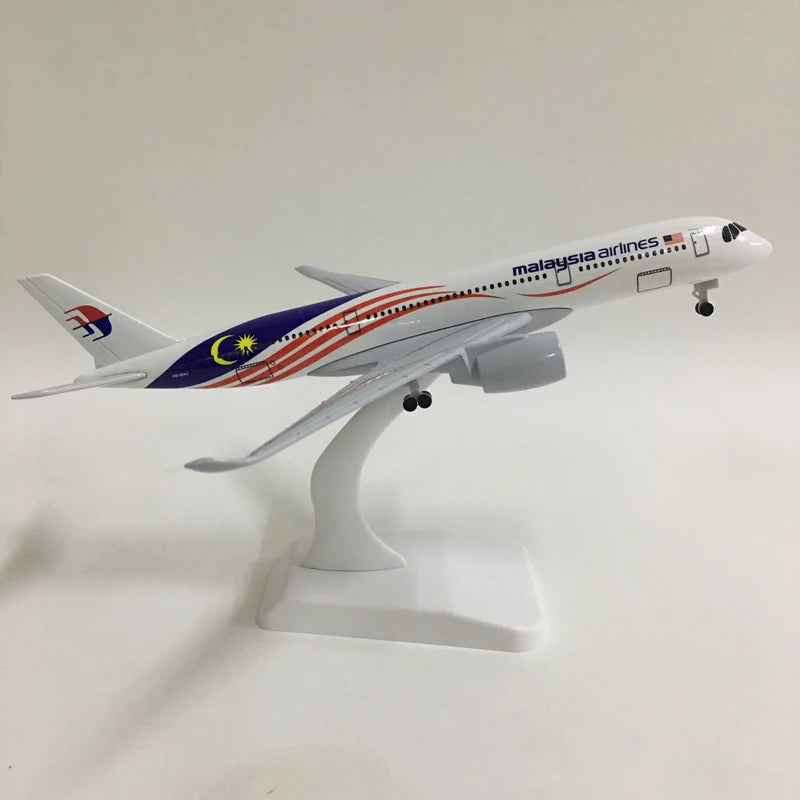 JASON TUTU 20CM Malaysia Airlines Airbus A350 Aircraft Model Planel Airplane Metal Diecast Planes Collect Gifts