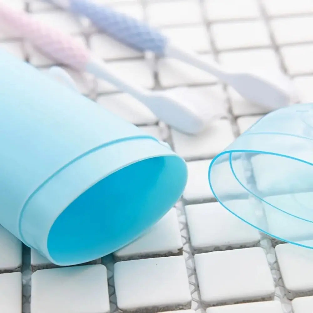 Dopamine Portable Toothbrush Case with Lid Hangable Travel Toothbrush Case Large Capacity Dustproof Toothbrush Storage Box