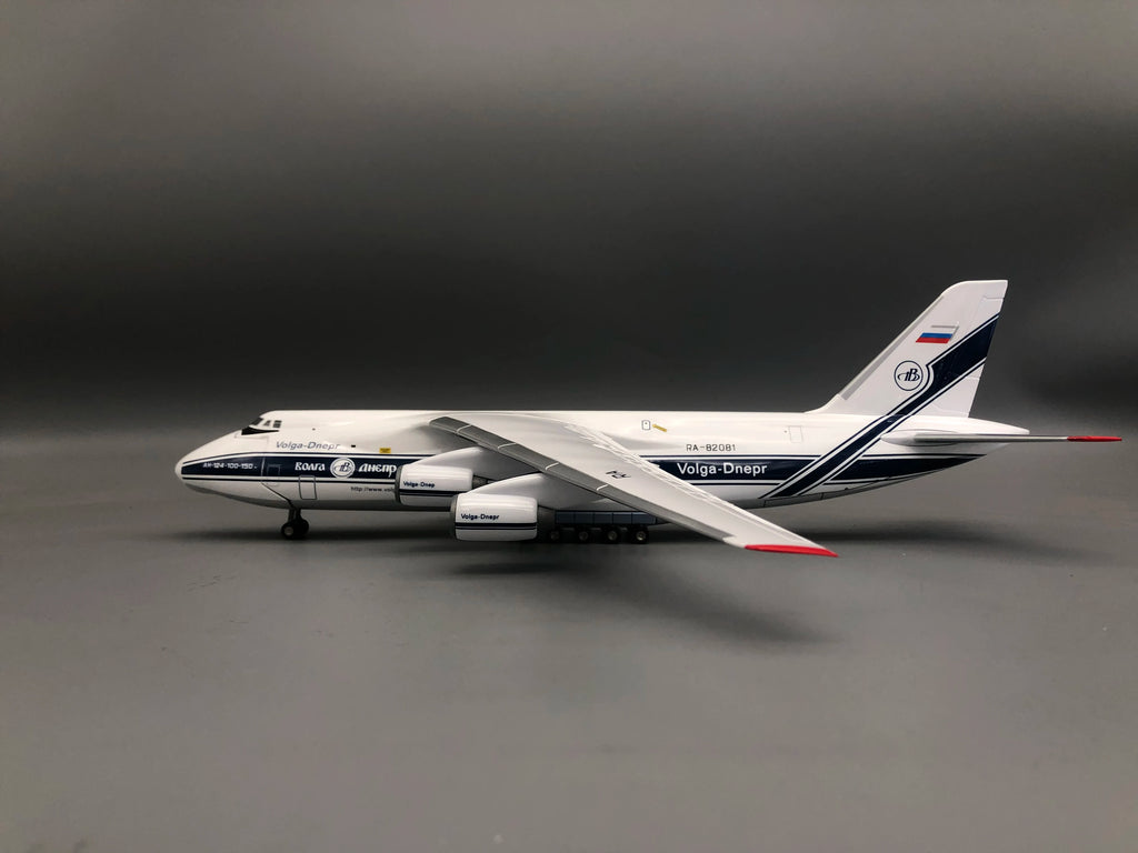 42CM Antonov An-124 Airplane Model Ruslan Volga-Dnepr Airlines resin Diecast Scale Aircraft Nose Open Version Static Collection
