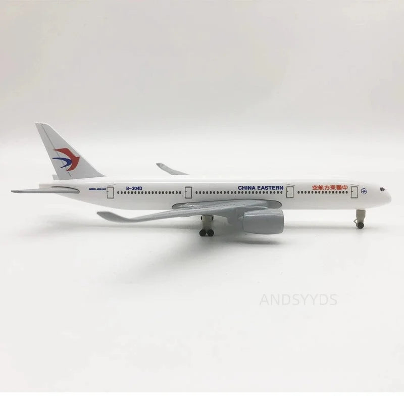 20cm China Eastern A350 Miniature Airplane 1/300 scale Diecast Metal Airplane Model Kit with Stand＆Wheel For Boy Toy Gift