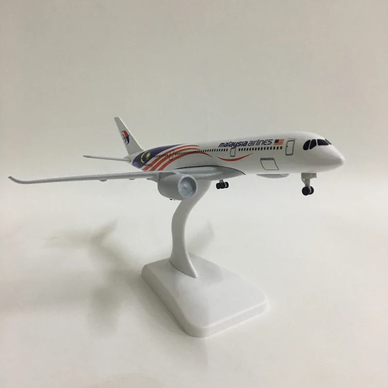 JASON TUTU 20CM Malaysia Airlines Airbus A350 Aircraft Model Planel Airplane Metal Diecast Planes Collect Gifts