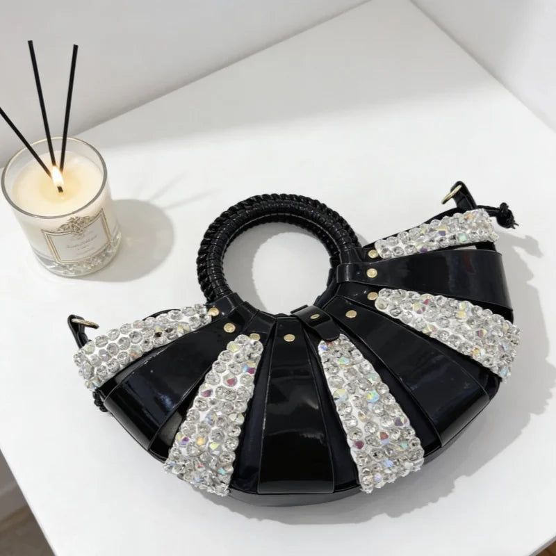 Luxury Sparkling Hollow Out Shell Bag Women Diamond Studded Handbag Rivets Decoration Party Wedding Clutch Evening Bag