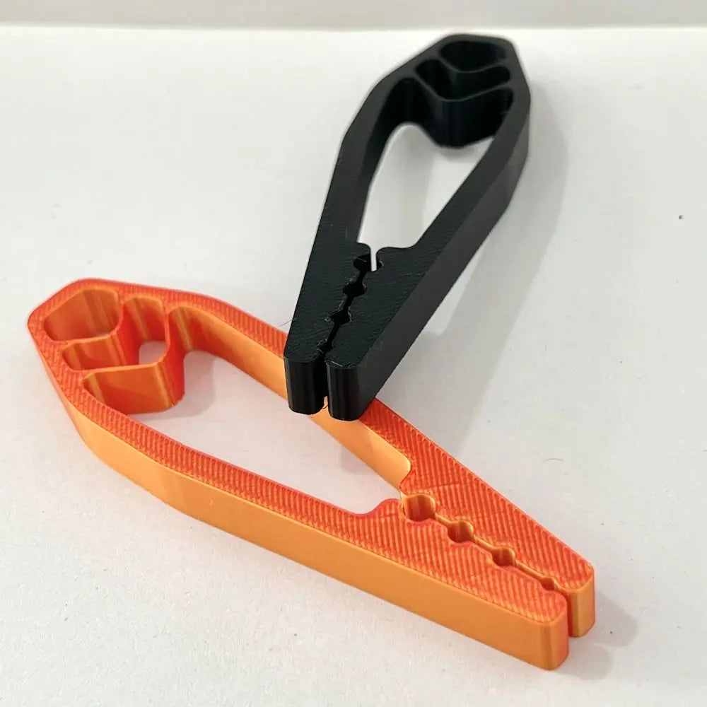 New Plastic Nail Holder Tool Portable Anti-smashing Finger Tool Auxiliary Pliers Durable Hammer Nail Holder Pliers
