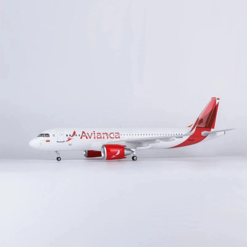 New 1:150 Scale Airplane Diecast Resin Aircraft Avianca Boeing B787/A320 Neo Airline Plane Model Collection Display Gifts