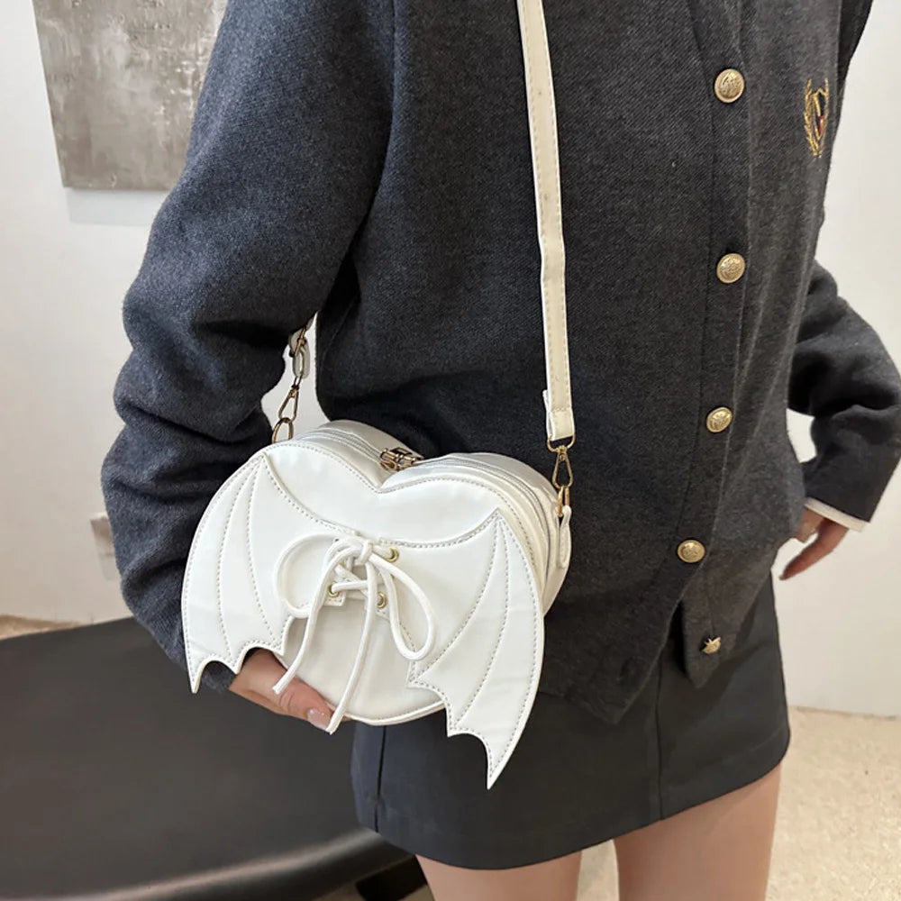 Korean-style Ins fashionable cute girl's bag 2026 new style simple small square bag personalized batwing shoulder messenger bag