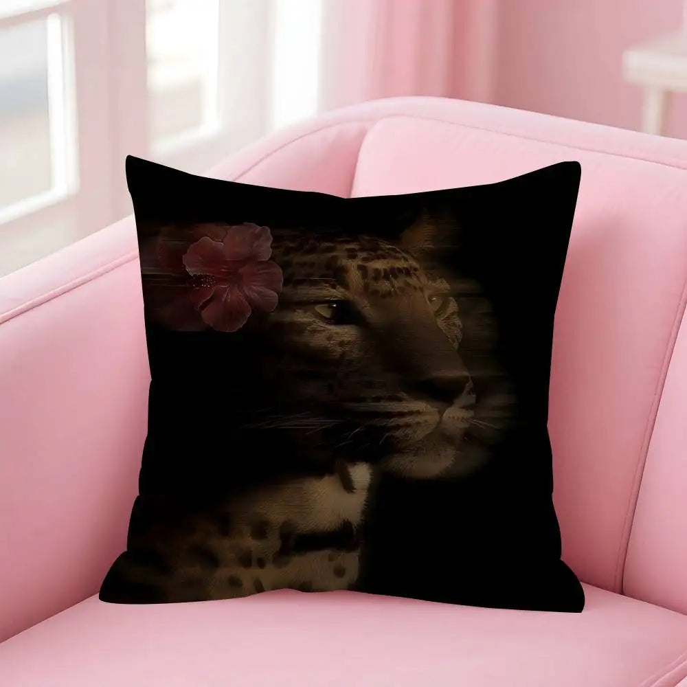 Retro leopard and cheetah theme Double-sided Printed pillow cover Short plush Suitable living rooms sofas throw cushion cover