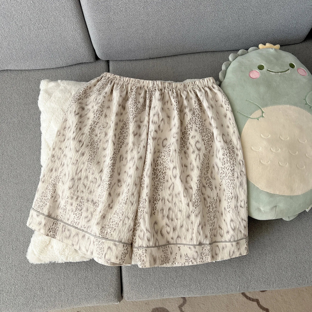 Women's Summer Thin Pajamas with Leopard Print Pattern, Short-Sleeved Shorts, Sweet and Cute, Can Be Worn Outside in Summer, Two-Piece Home Wear Set