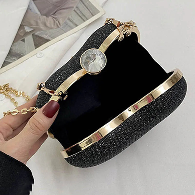 Evening Clutch Bag Women Shiny Handbag Heart Shape Metal Clutches Bag Fashion Chain Shoulder Crossbody Bags Luxury Lady Purse
