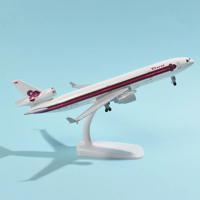 JASON TUTU 20CM THAI McDonnell Douglas MD-11 Plane Airplane Model Aircraft Model Diecast Metal Planes Collect Gifts