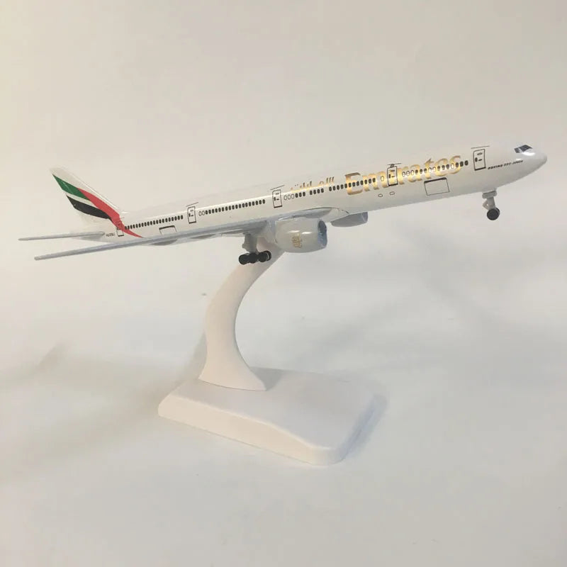 JASON TUTU 20CM United Arab Emirates Airline B777 Aircraft Model Planel Airplane Diecast Metal Planes Collect Gifts ﻿