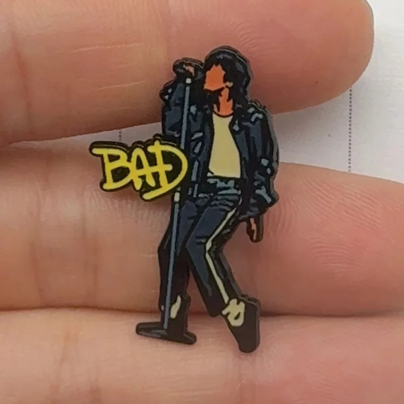 8pcs metal badge pin, king of pop music brooch, versatile bag decoration to give to friends