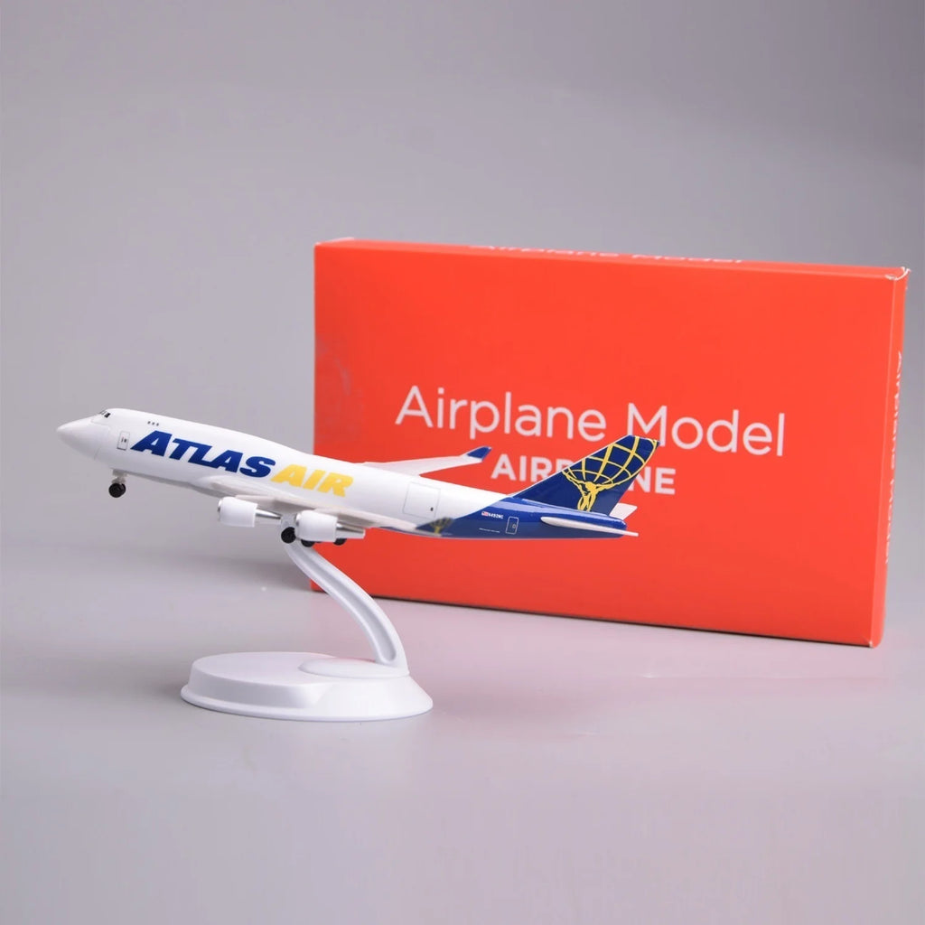 20CM Scale ABS Atlas Air Cargo B747 Airlines Openable Cargo Door Model Miniature Airplane Toy Model For Collections and Displays