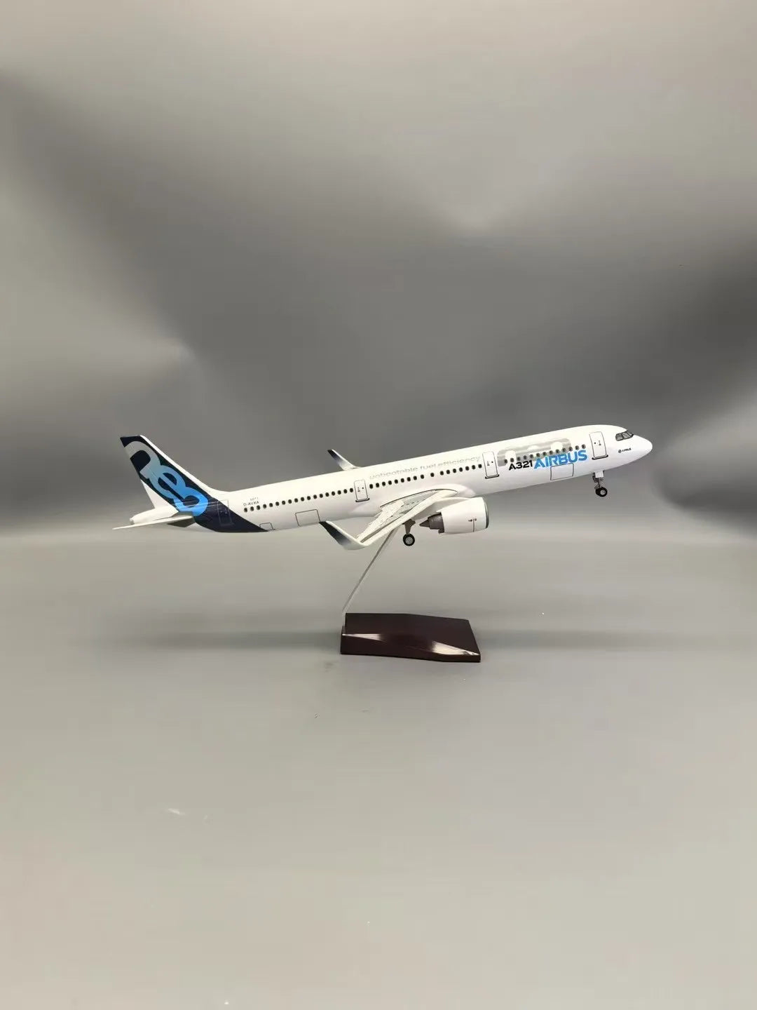 44CM Scale Aircraft 1/100 A321 neo Prototype Model Airplane Resin 321 collectible miniatures Model toys for children Collected