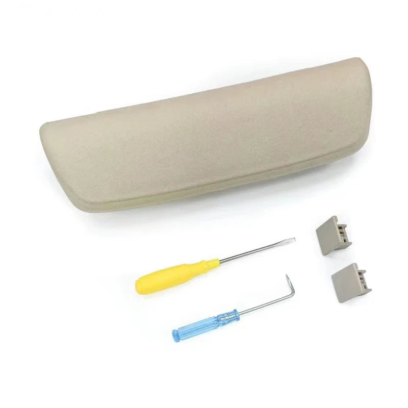 For Audi A3 A4 A5 A6 A7 A8 Q2 Q3 Q7 Q8 2006-2024 Car driver handle glasses case Suede glasses case Car glasses case