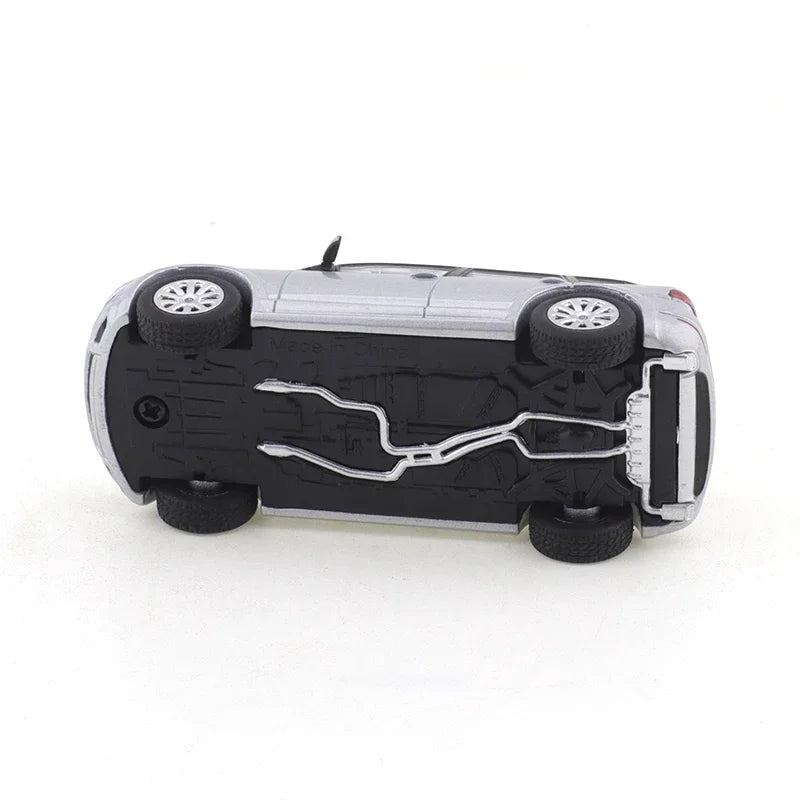 SHADOW / DCT 1/64 Volkswagen Touareg R50 Car Alloy Toys Motor Vehicle Diecast Metal Model Kids Xmas Gift Toys for Boys