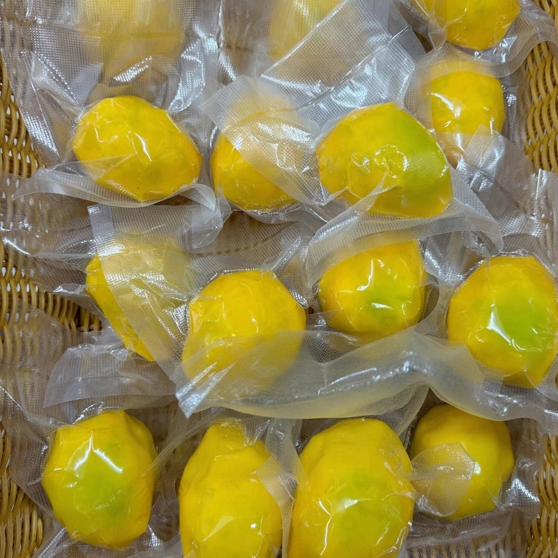 Handmade Warm Crispy Mango Squishy Fidget Ball Color-Changing Asmr Sensory Stress Relief Toy Squeeze Toy for Stress Relief