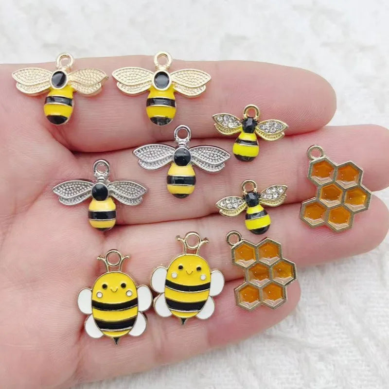 10pcs Cartoon Bee Anime DIY Alloy Drip Oil Pendant Accessories Phone Case Patch Decoration