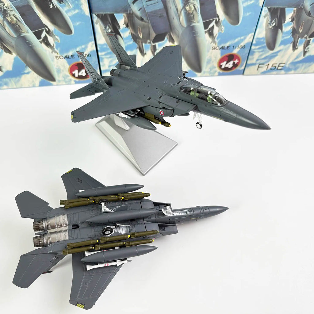 1:100 Scale US Army F15 F-15E F15E Strike Eagle Fighter Bomber Alloy Fighter Metal Airplane Plane Aircraft Model Ornament