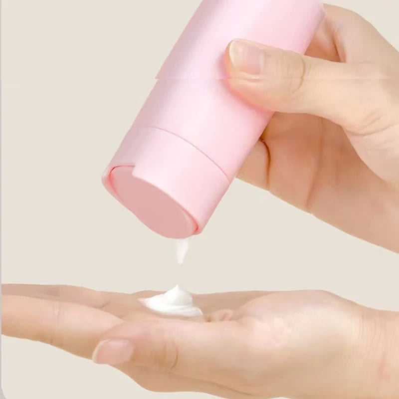 Leakproof Travel Squeeze Tubes Set Portable Multipack Empty Toiletry Bottles with Stickers Labels Reusable Container Daily Use