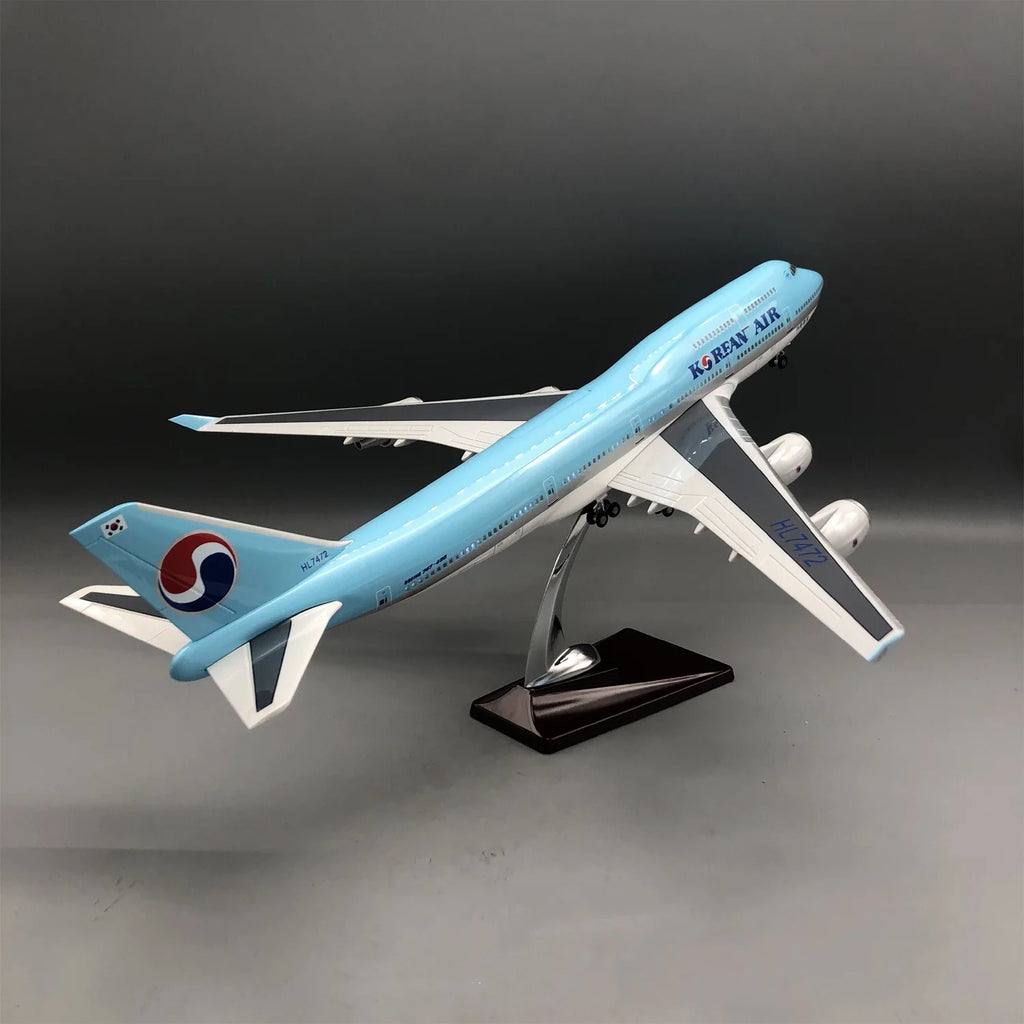 47cm Resin Plane Model B747 Korean Air Diecast 1/150 Scale Airplanes LED Lights Cabin Door Can Open Adults Toy Static Collection