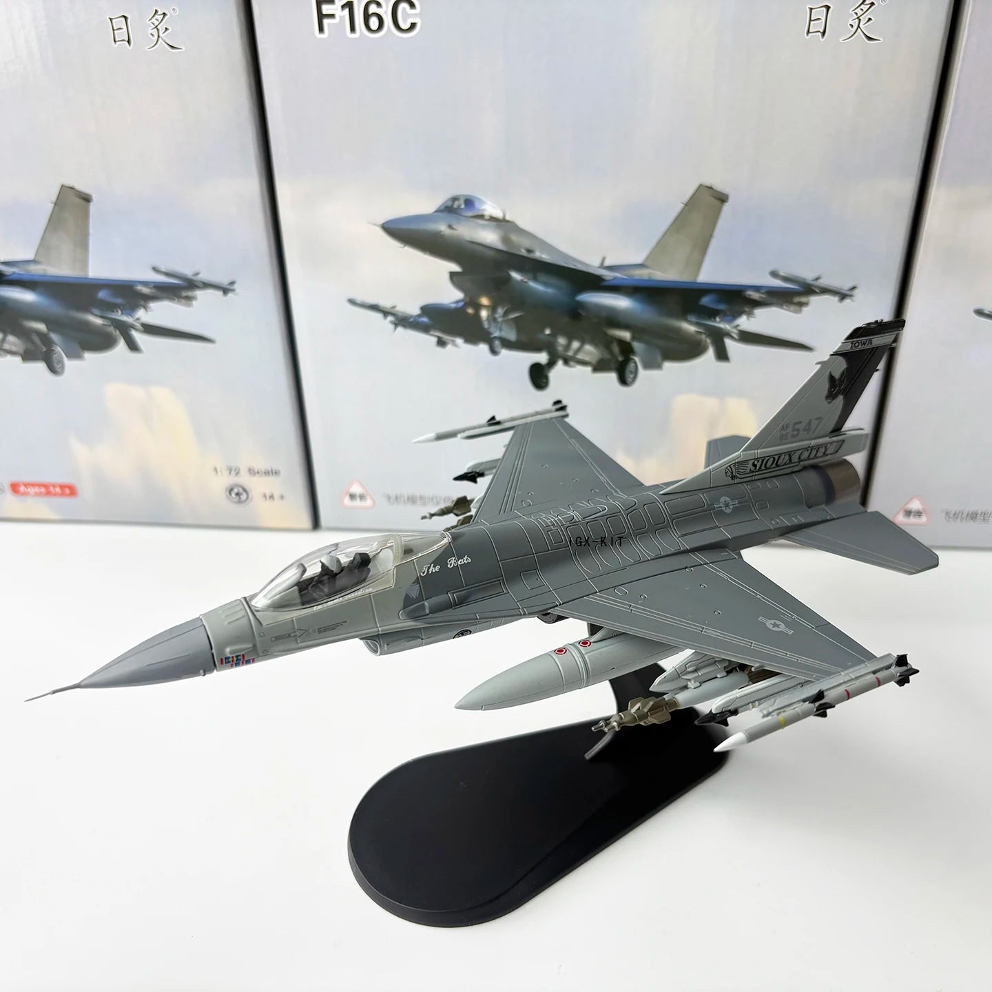 1/72 U.S. Air Force F-16C Fighter Model F16 Black Bat Squadron Diecast Finished Military Plane Model Collection Ornament
